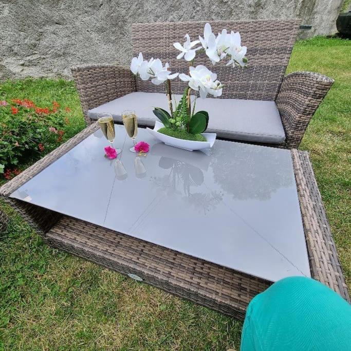 Gite Bruyere, 2 A 5 Personnes Avec Salle De Jeux Et Spa Dans La Residence 방트롱 외부 사진