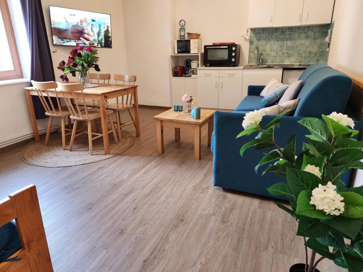 Gite Bruyere, 2 A 5 Personnes Avec Salle De Jeux Et Spa Dans La Residence 방트롱 외부 사진